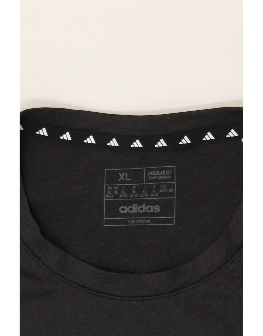 ADIDAS Womens Regular Fit T-Shirt Top UK 20/22 XL Black Polyester Vintage Adidas and Second-Hand Adidas from Messina Hembry 
