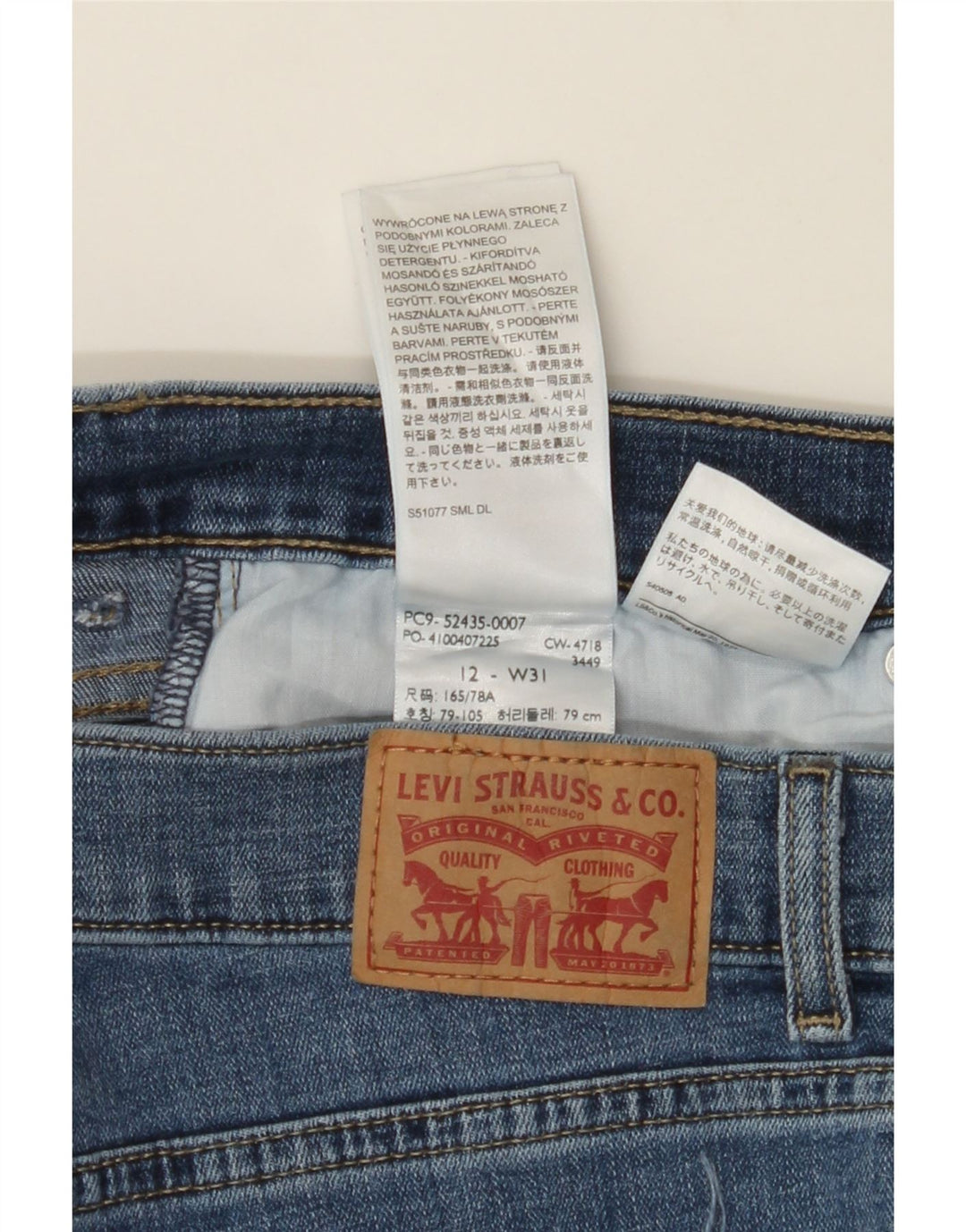 LEVI'S Womens Classic Fit Capri Jeans US 12 Large W31  Blue Cotton Vintage Levi's and Second-Hand Levi's from Messina Hembry 