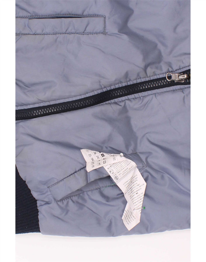 Benetton Boys grafisk polstret jakke 7-8 år Medium Blue Colourblock