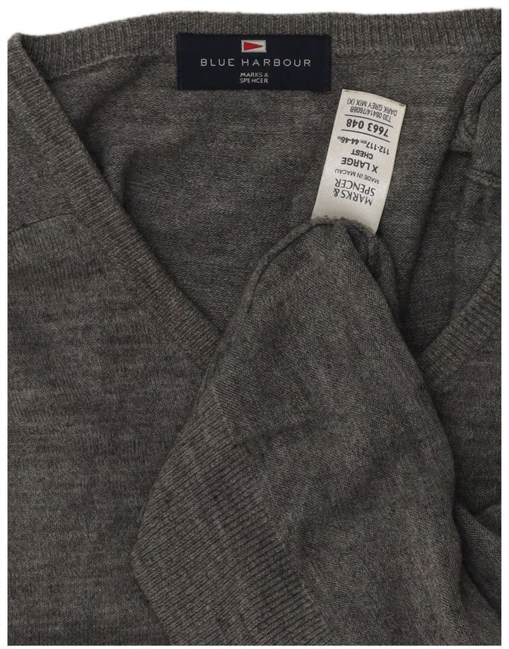 Marks & Spencer Herre Blue Harbor V-hals sweater XL Grå Flecked