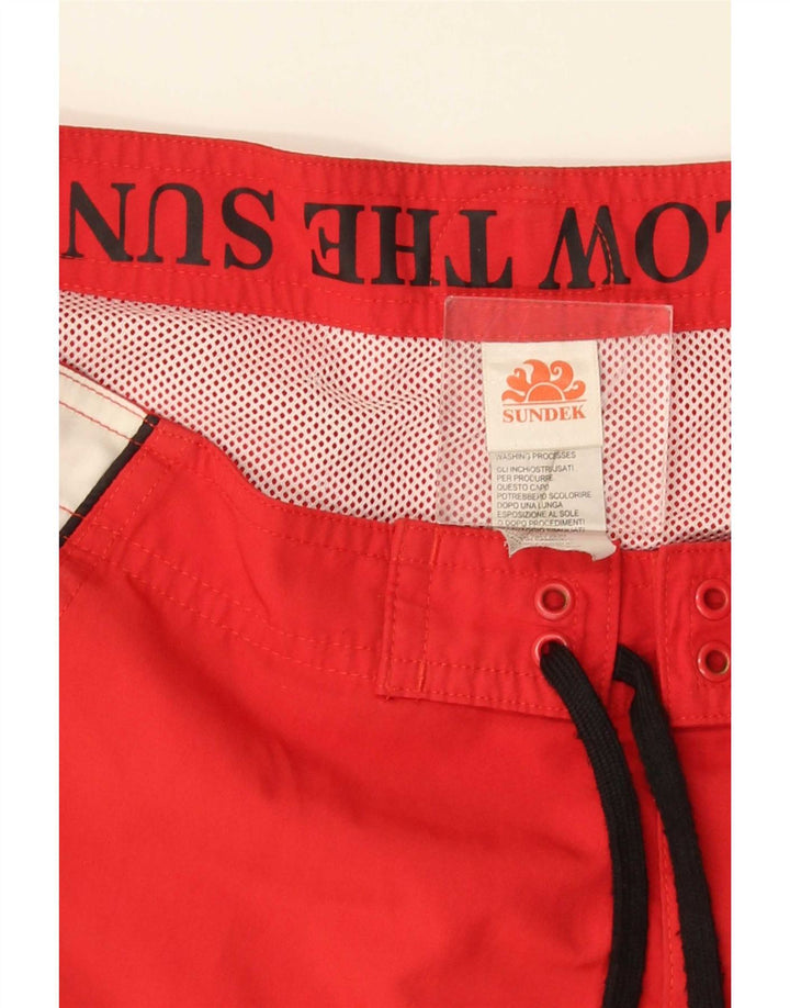 Sundek Herre grafiske svømmeshorts Medium Rød Colourblock Polyester