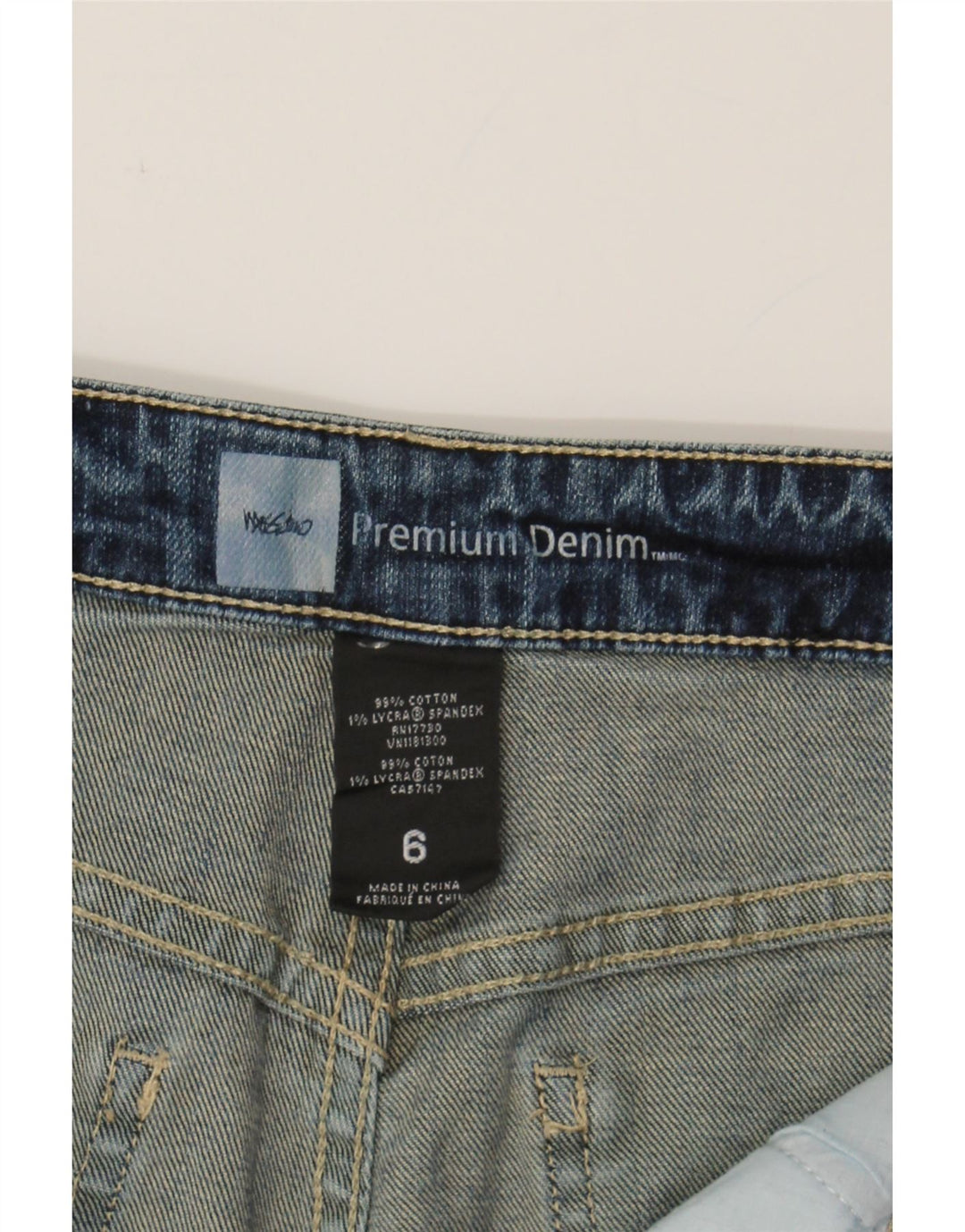 MOSSIMO Womens Denim Shorts US 6 Medium W32 Blue Cotton Vintage Mossimo and Second-Hand Mossimo from Messina Hembry 