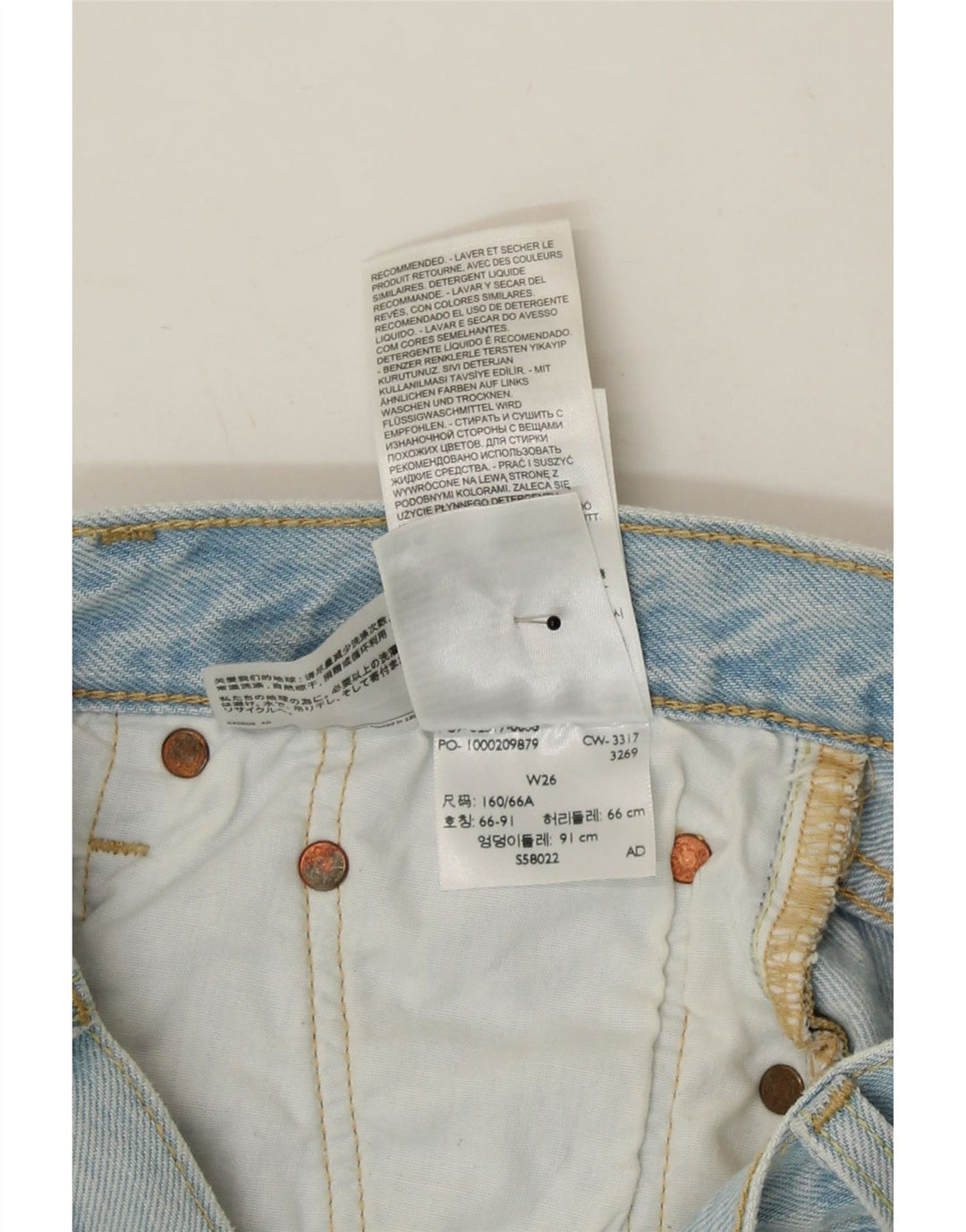 LEVI'S Womens 501 Denim Shorts W26 Small Blue Cotton Vintage Levi's and Second-Hand Levi's from Messina Hembry 