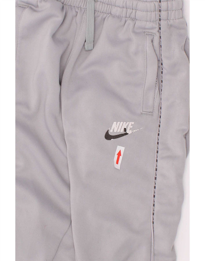 Nike Boys Grafisk træningsdragt Bukser Joggers 4-5 år Lille grå polyester