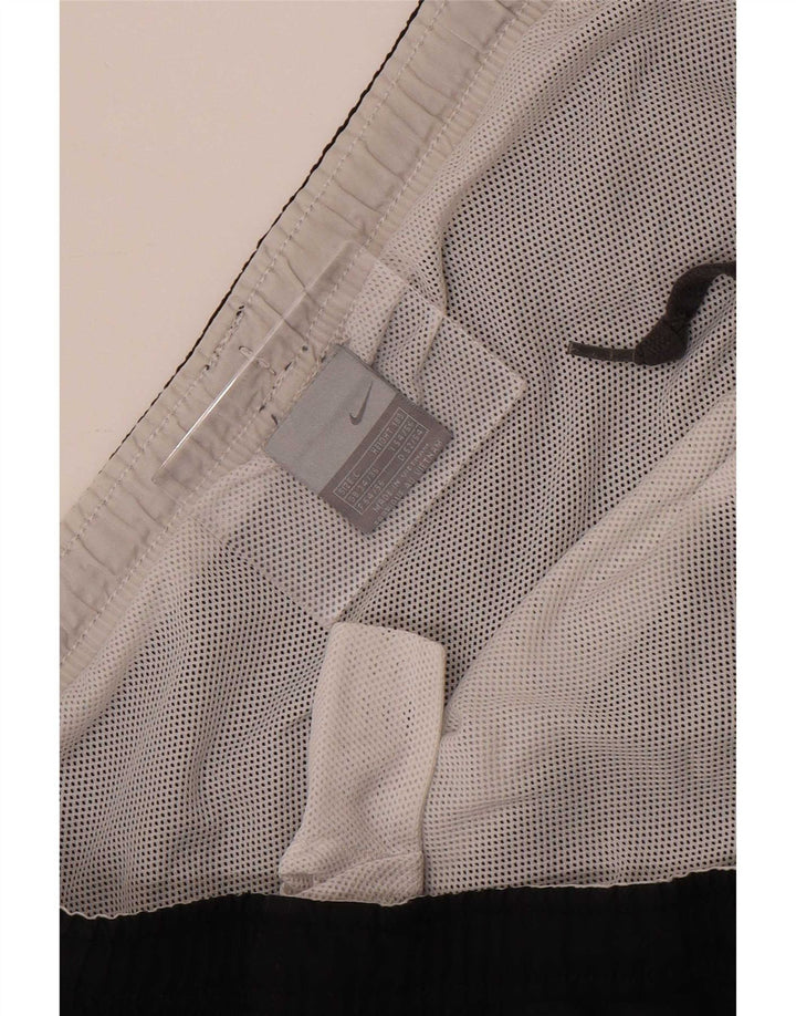 Nike Sportsshorts til mænd Large Sort