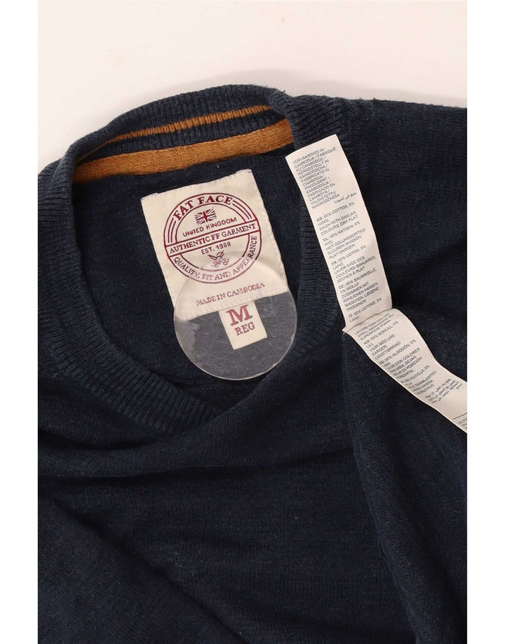 Fedt ansigt herre rund hals sweater mellem marineblå bomuld