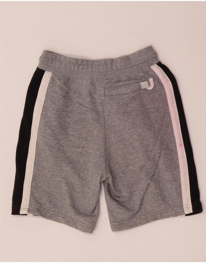 Nike drenge sportsshorts 12-13 år stor grå farveblok