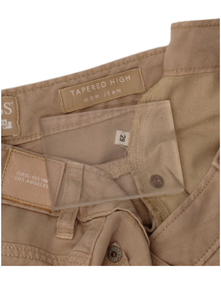 GUESS Dame Mom Jean Højtaljede tilspidsede jeans W29 L27 Beige