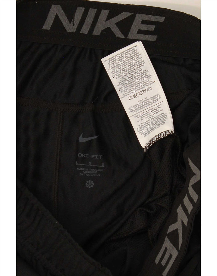 Nike Herre Dri Fit sportsshorts, store sorte polyester