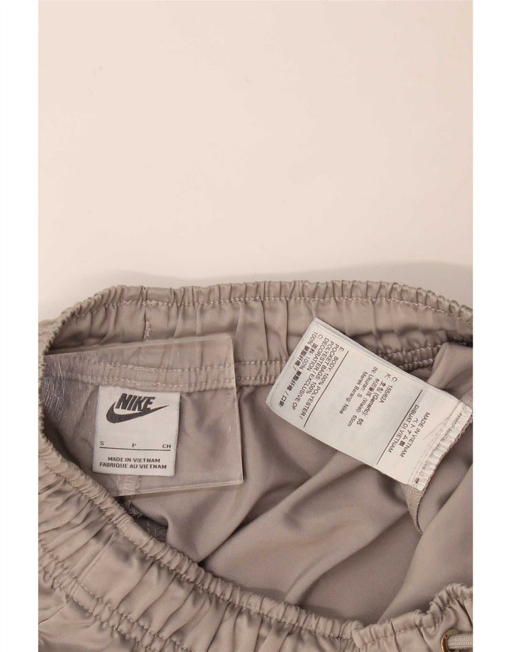 Nike sportsshorts til kvinder UK 8 Small Grå