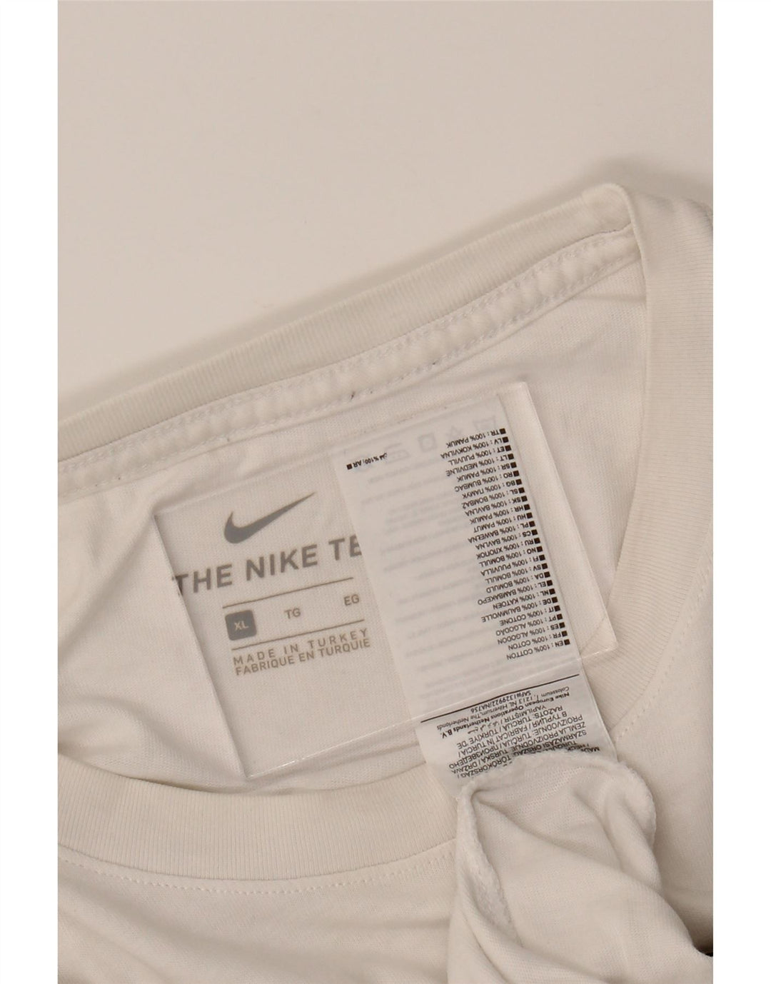 NIKE Mens Graphic T-Shirt Top XL White Cotton Vintage Nike and Second-Hand Nike from Messina Hembry 
