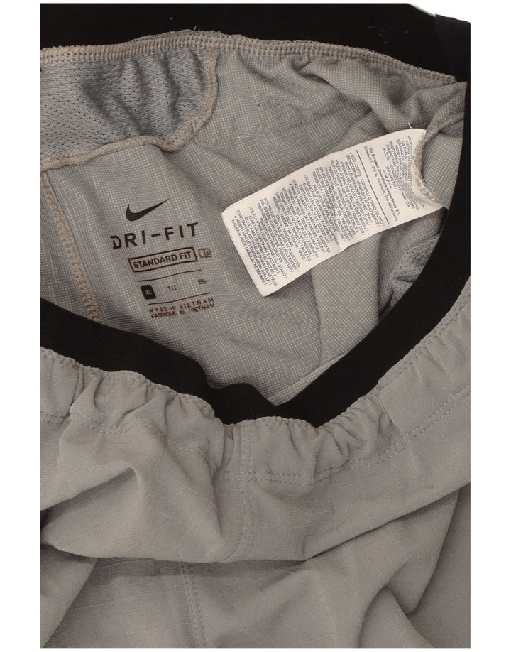 Nike Herre Dri Fit Standard Fit sportsshorts XL Grå polyester