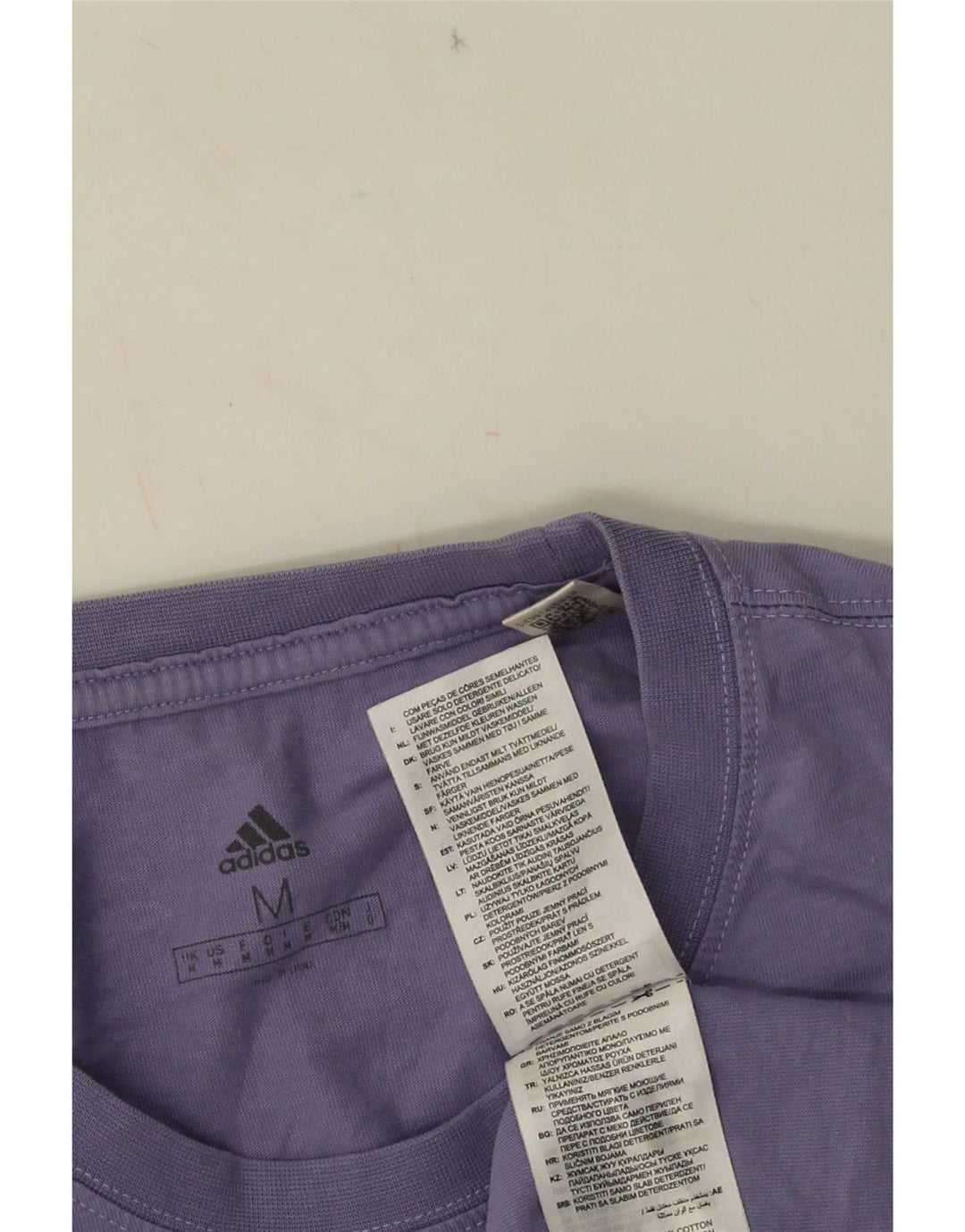 Adidas grafisk t-shirt til mænd, medium lilla bomuld