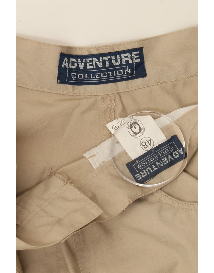VINTAGE Mens Cargo Shorts IT 48 Medium W32  Beige Cotton Vintage Vintage and Second-Hand Vintage from Messina Hembry 