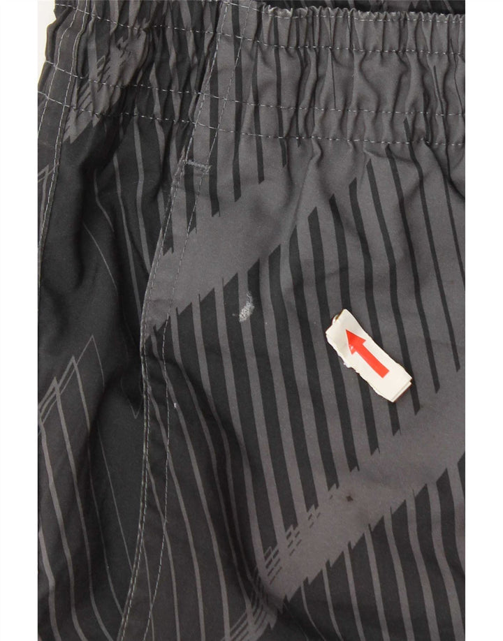 Nike Sportsshorts til mænd UK 26/28 Small Grå Geometrisk Polyester