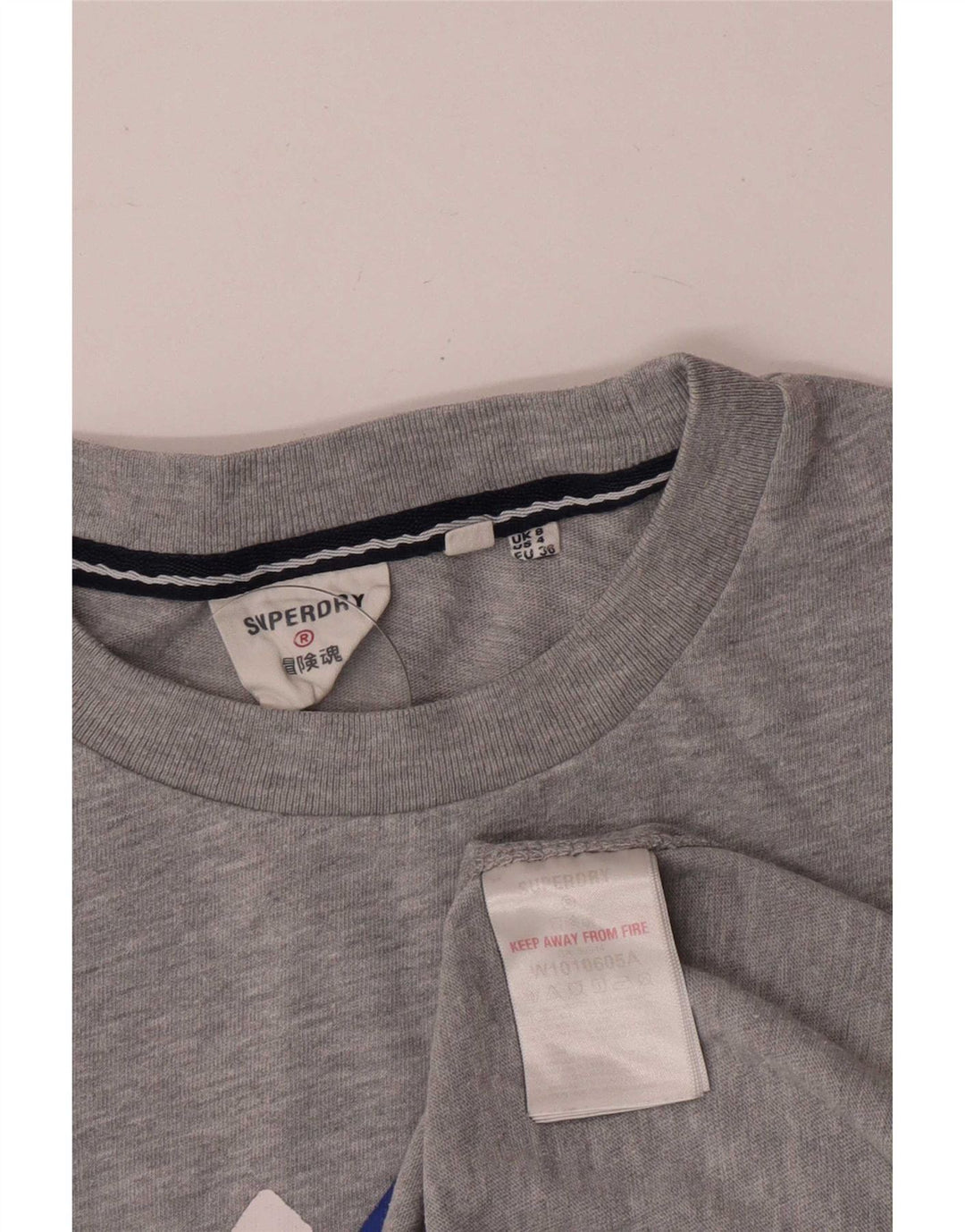 Superdry Grafisk T-shirt top til kvinder UK 8 Lille grå bomuld