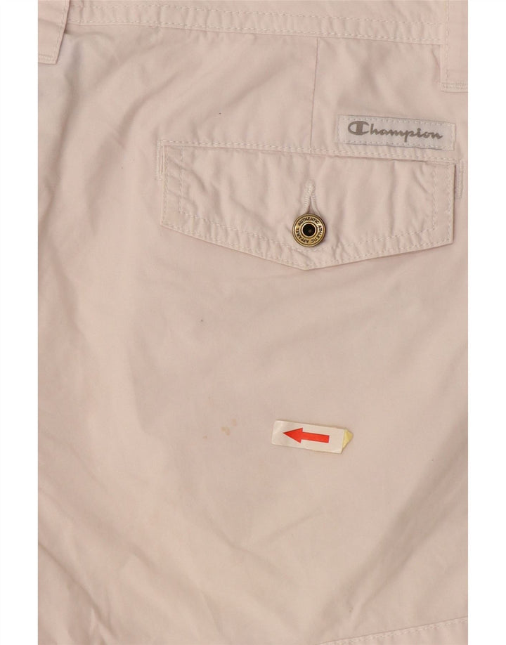CHAMPION Casual Shorts til kvinder Medium W30 Off White Bomuld