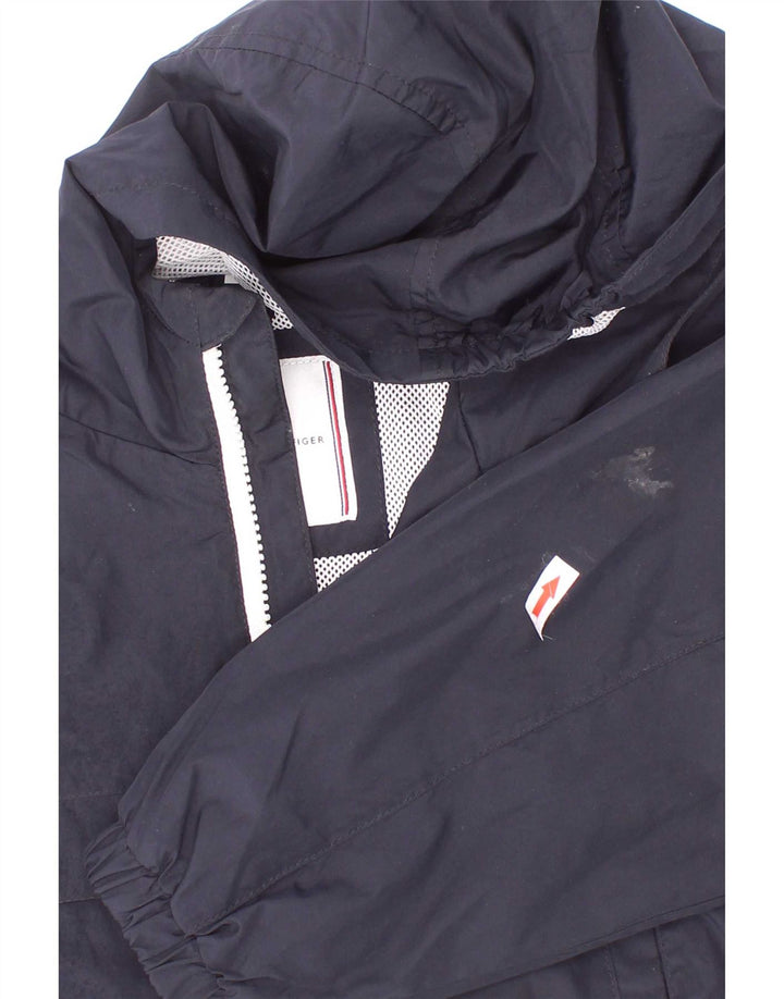 Tommy Hilfiger drenge grafisk hætte regnjakke 5-6 år marineblå