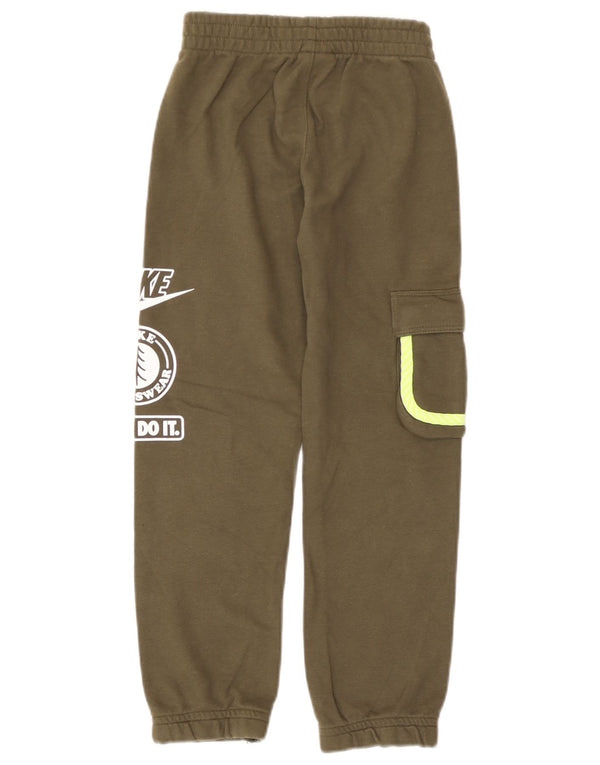 Nike drenge grafisk træningsdragt Bukser Joggers 6-7 år Large Khaki Bomuld