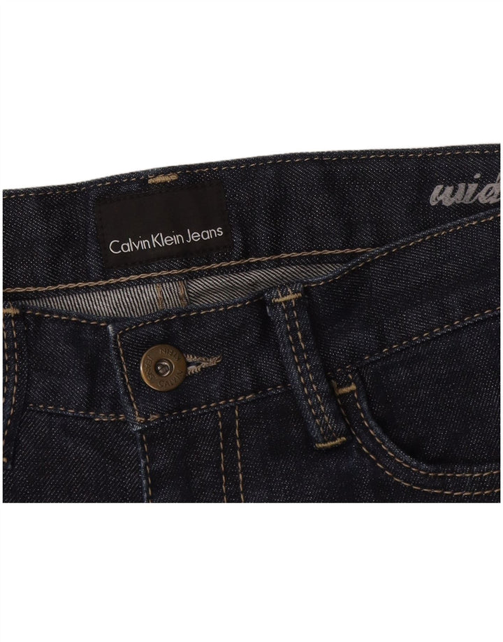 Calvin Klein denimshorts med brede ben til kvinder W28 Mellem marineblå