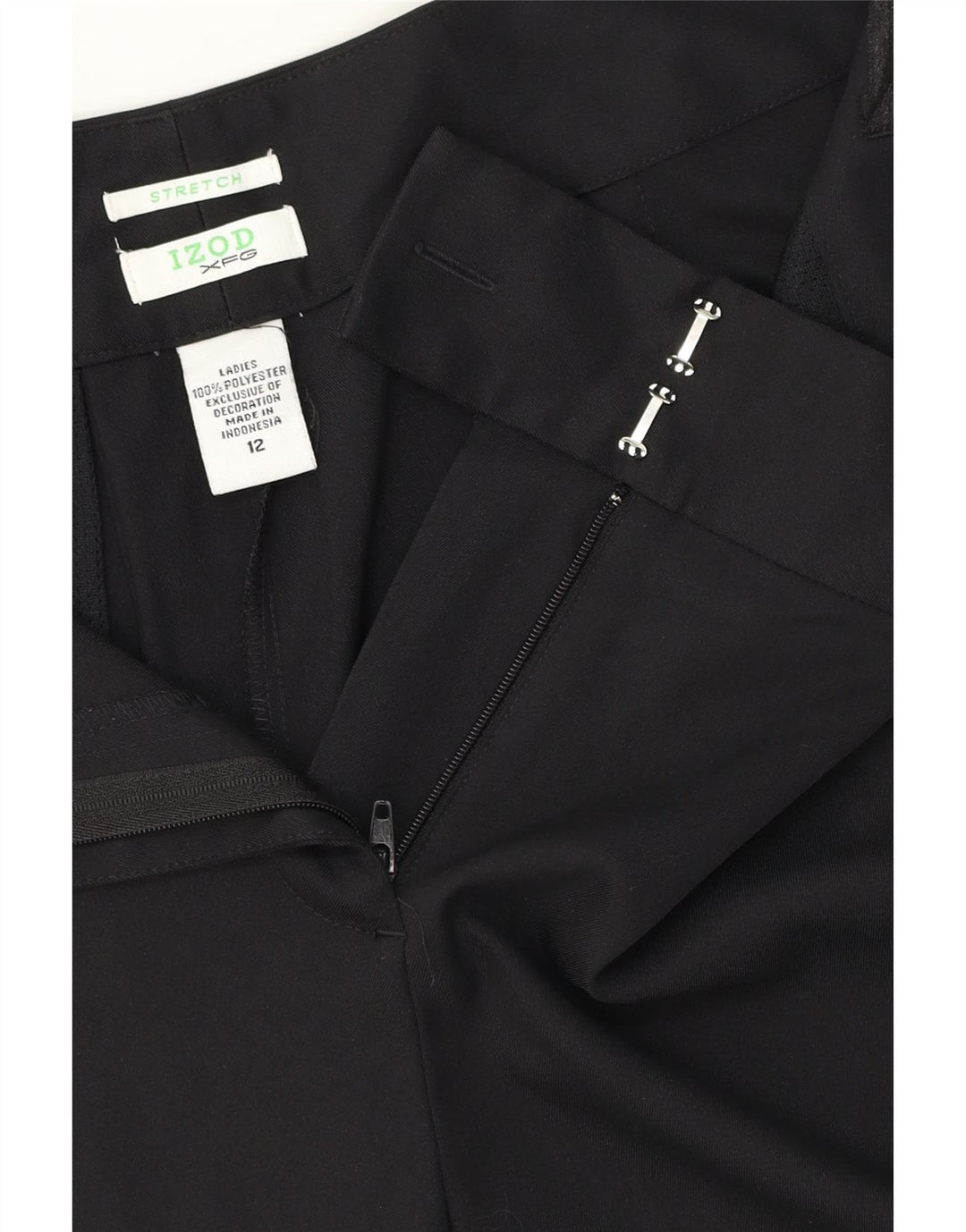IZOD Womens Chino Shorts US 12 Large W34 Black Polyester Vintage Izod and Second-Hand Izod from Messina Hembry 