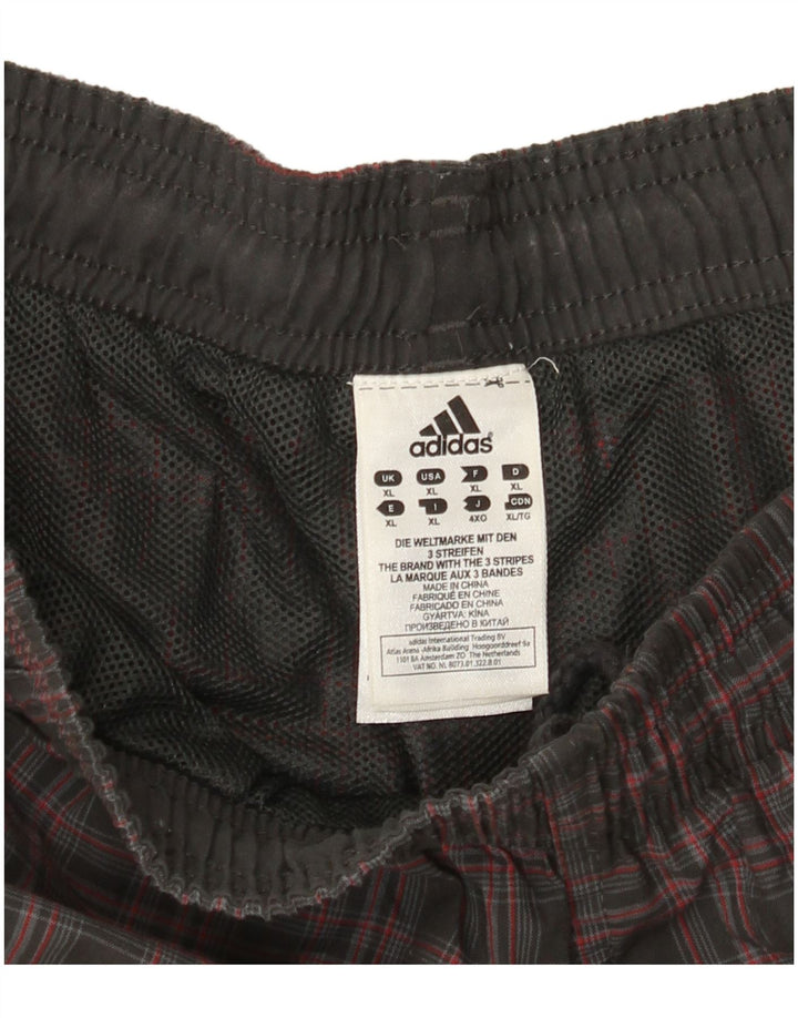 Adidas Sportsshorts til mænd XL Grå ternet polyester