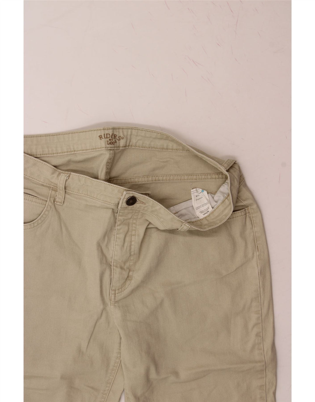 LEE Womens Riders Bermuda Shorts US 18 2XL W36 Beige Cotton Vintage Lee and Second-Hand Lee from Messina Hembry 