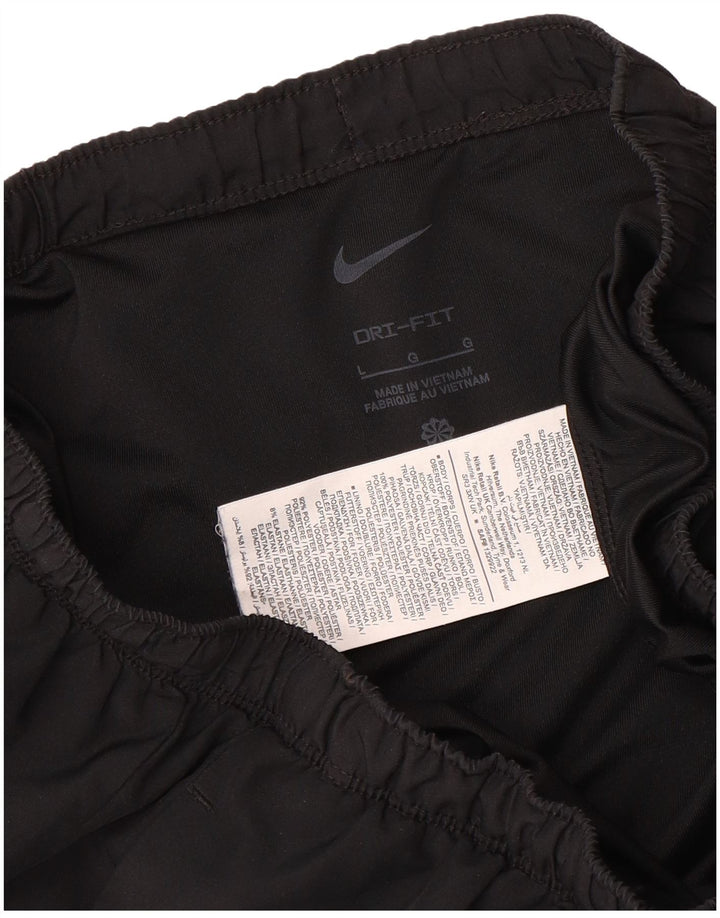 Nike Herre Dri Fit sportsshorts, store sorte polyester