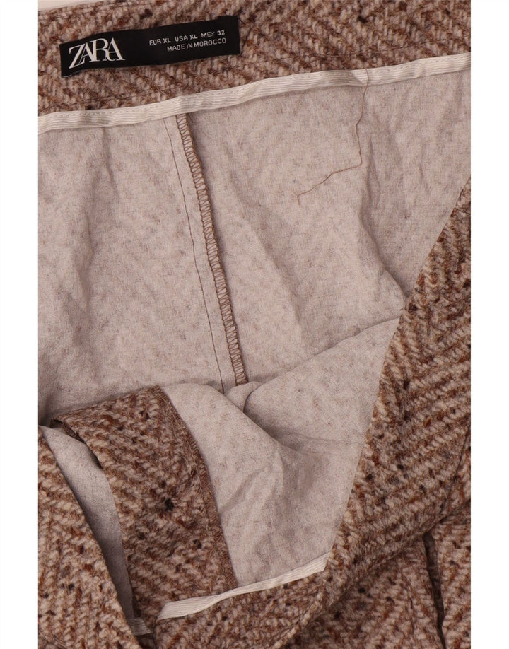 Zara Midi Nederdel XL W32 Brun Chevron til kvinder
