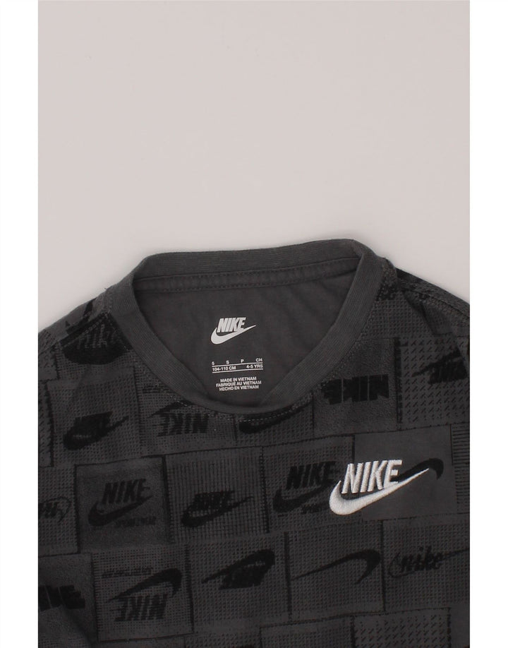 Nike drenge grafisk t-shirt top 4-5 år lille grå