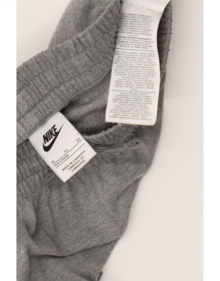 Nike Boys Sports Shorts 13-14 år XL Grå Flecked Polyester