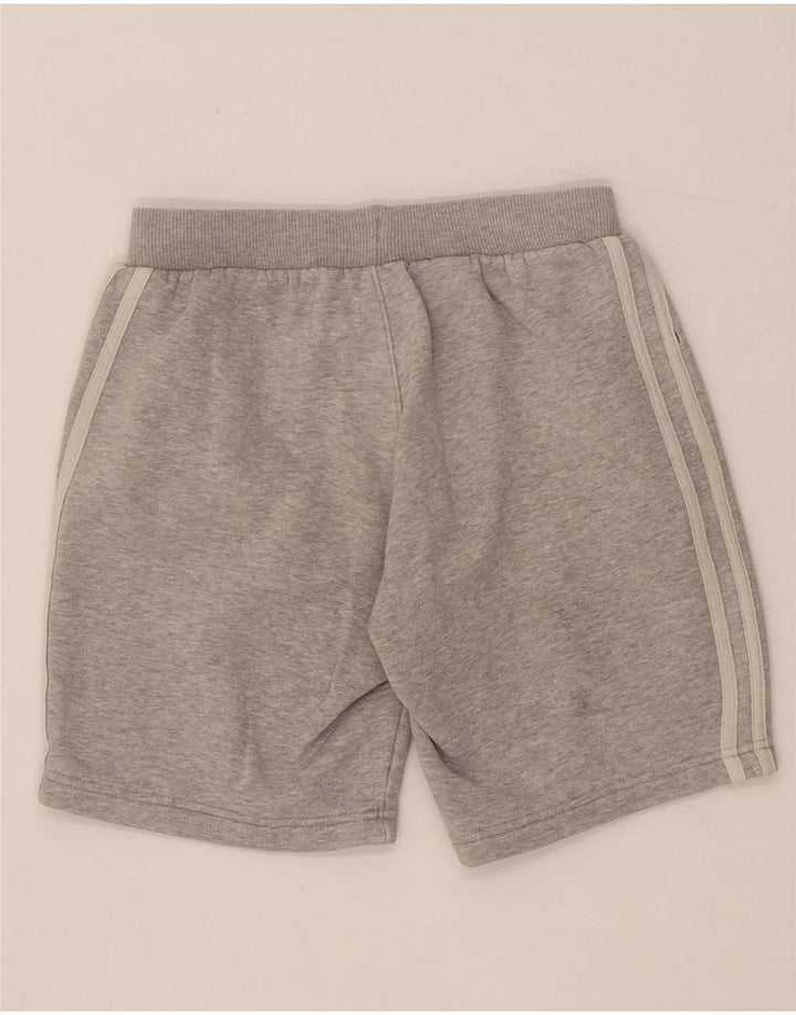 Adidas drenge sportsshorts 11-12 år Grå bomuld