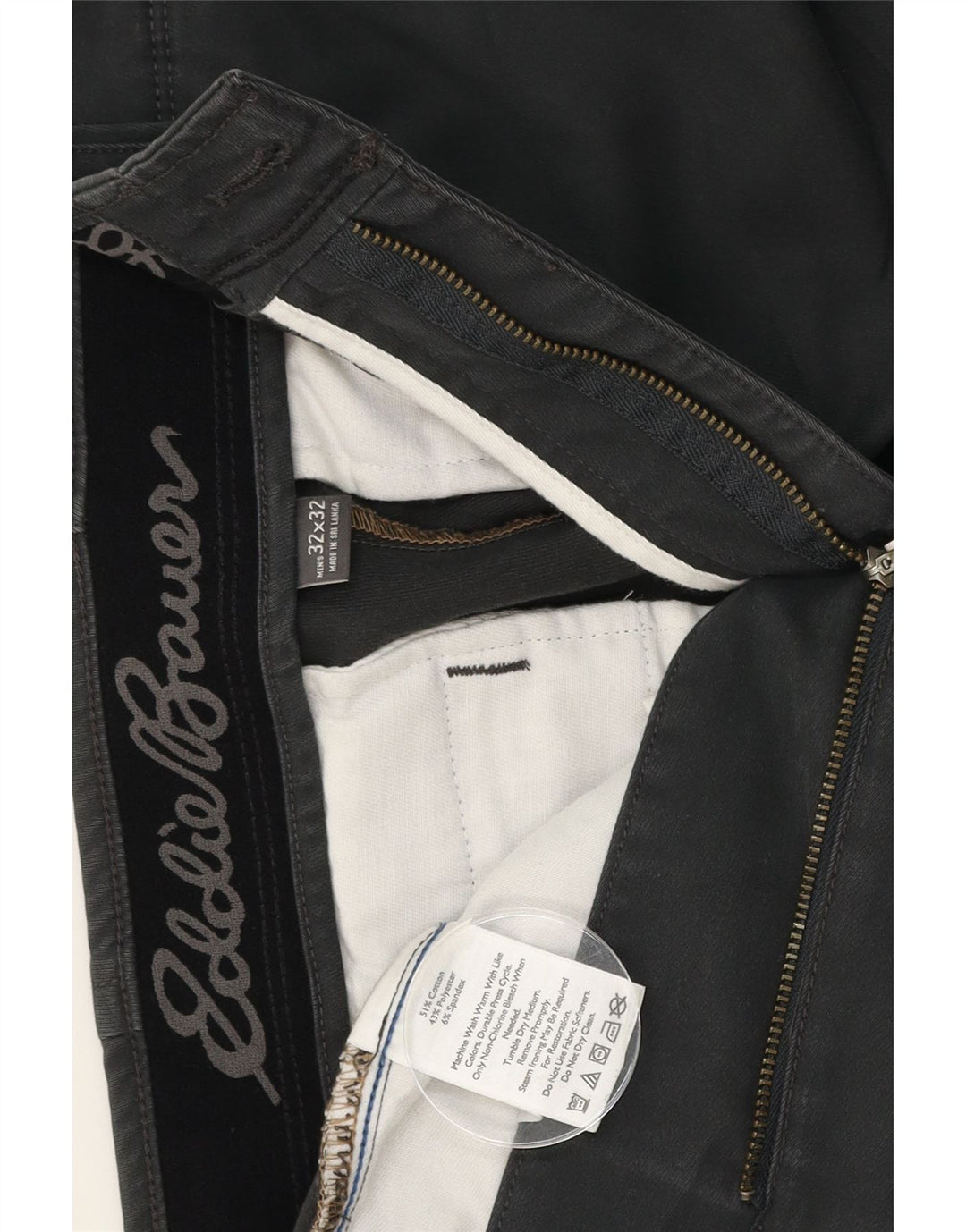 EDDIE BAUER Mens Straight Chino Trousers W32 L32 Grey Cotton Vintage Eddie Bauer and Second-Hand Eddie Bauer from Messina Hembry 