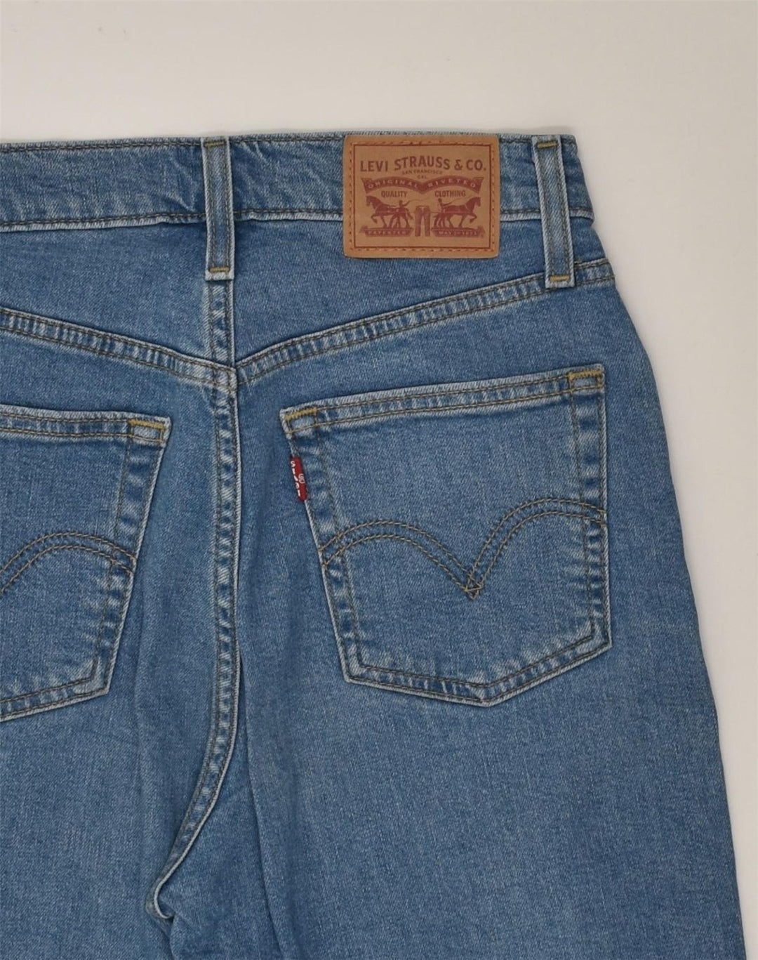 LEVI'S Womens High Waist Tapered Jeans W25 L26 Blue Cotton | Vintage Levi's | Thrift | Second-Hand Levi's | Used Clothing | Messina Hembry 
