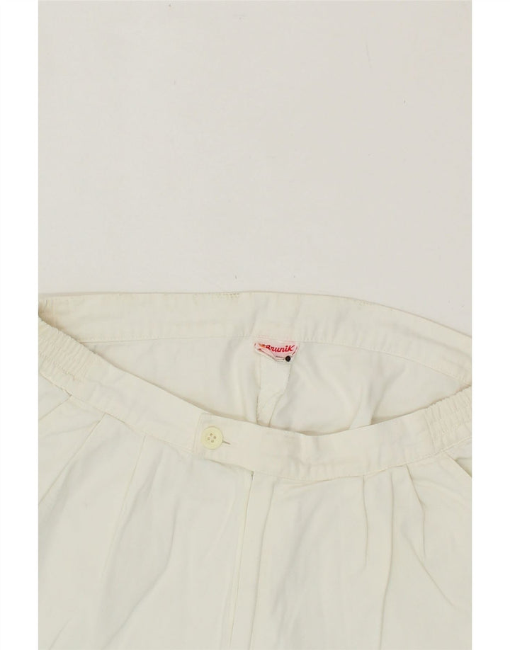 BRUNIK Womens High Waist Pegged Chino Shorts W28 Medium White Vintage Brunik and Second-Hand Brunik from Messina Hembry 
