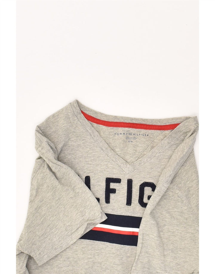 TOMMY HILFIGER Mens Graphic T-Shirt Top Small Grey Cotton | Vintage Tommy Hilfiger | Thrift | Second-Hand Tommy Hilfiger | Used Clothing | Messina Hembry 