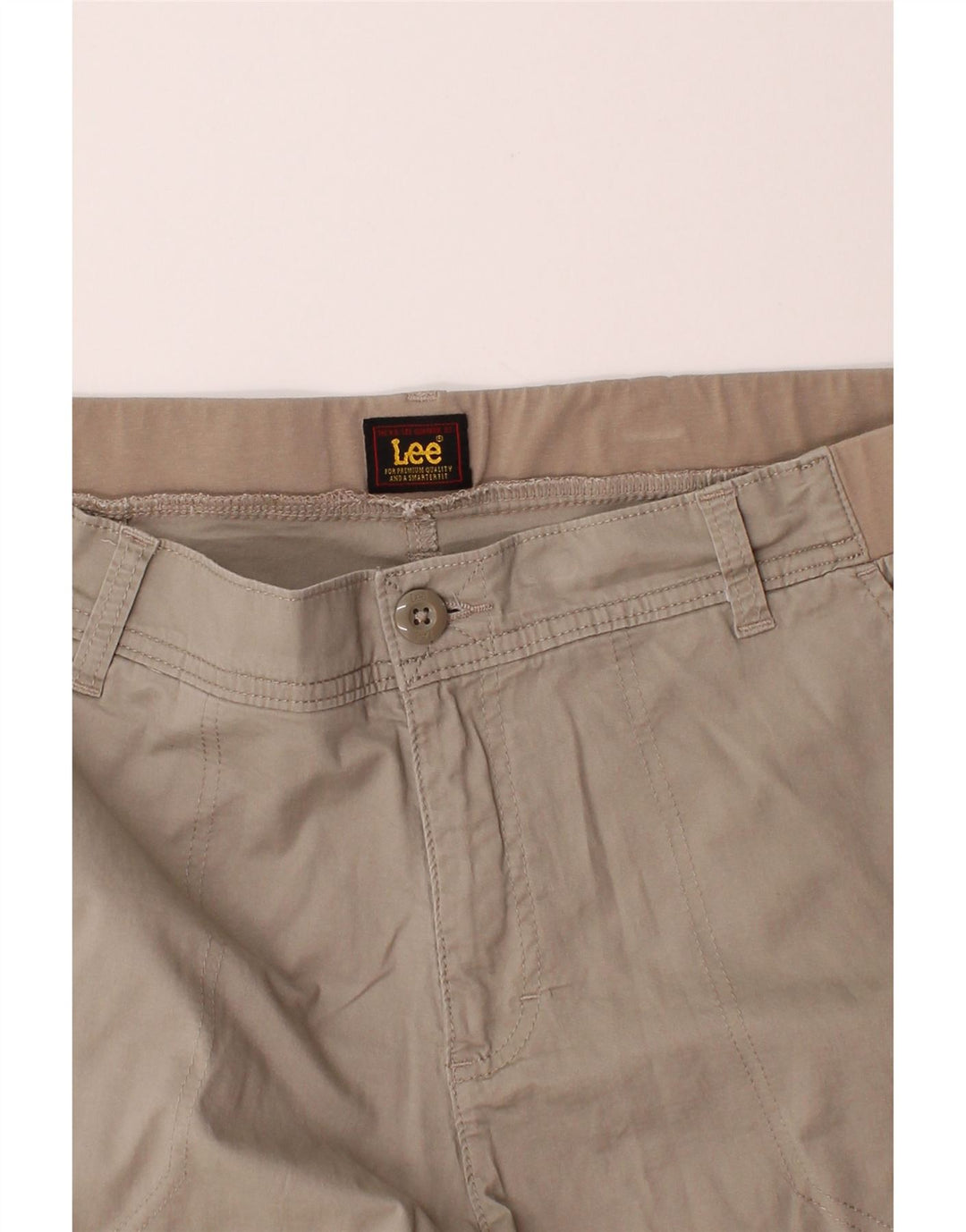 LEE Womens Cargo Shorts W34 Large Beige Vintage Lee and Second-Hand Lee from Messina Hembry 