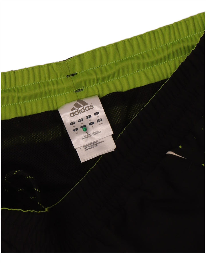 Adidas Herre grafiske Bermuda Sportshorts Medium Sort Polyester
