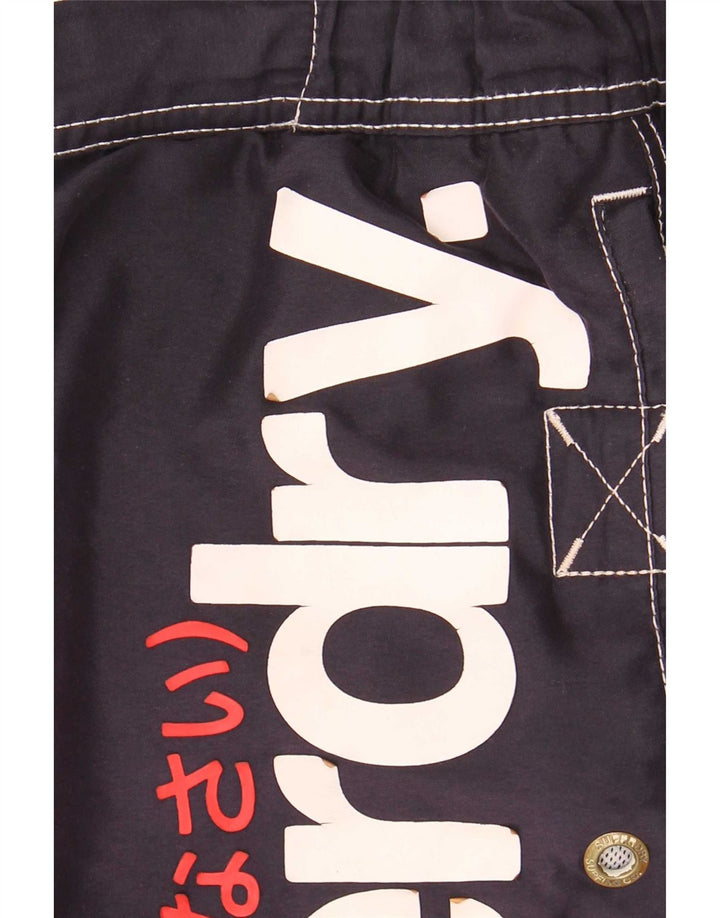 Superdry grafiske badeshorts til mænd mellem marineblå polyester