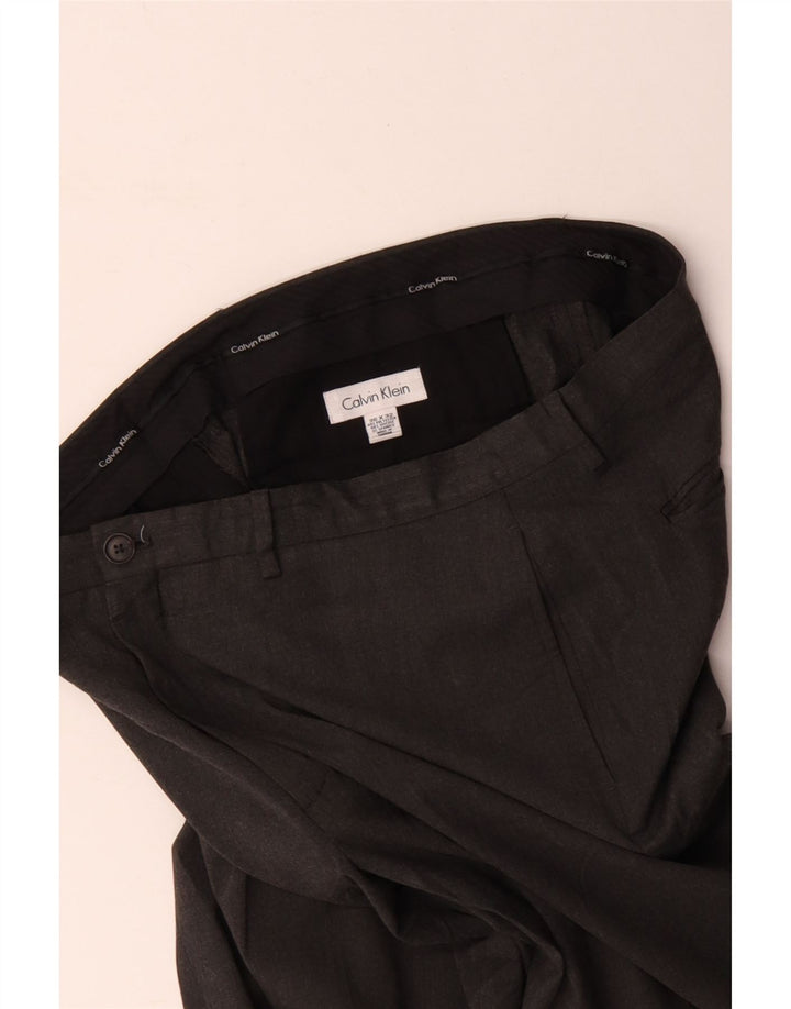 Calvin Klein Lige Chinobukser til mænd W36 L32 Grå polyester