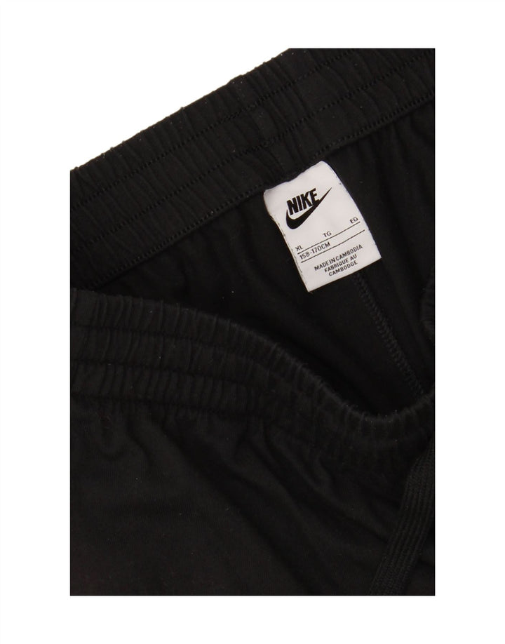 NIKE Boys Sport Shorts 13-14 Years XL Black Polyester Vintage Nike and Second-Hand Nike from Messina Hembry 