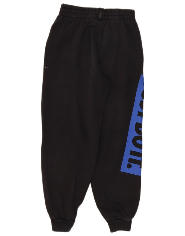 Nike Boys Grafisk træningsdragt Bukser Joggers 10-11 år Medium Sort