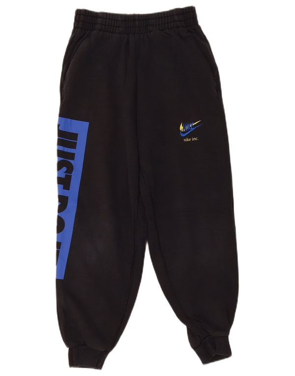 Nike Boys Grafisk træningsdragt Bukser Joggers 10-11 år Medium Sort