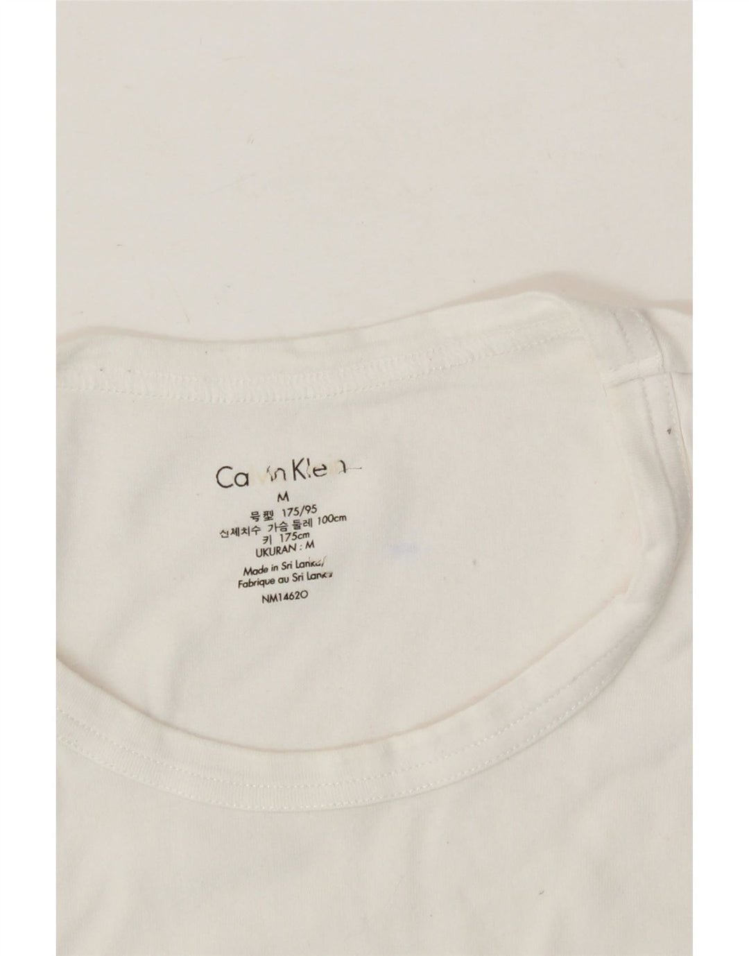 CALVIN KLEIN Mens Graphic T-Shirt Top Medium White Cotton Vintage Calvin Klein and Second-Hand Calvin Klein from Messina Hembry 