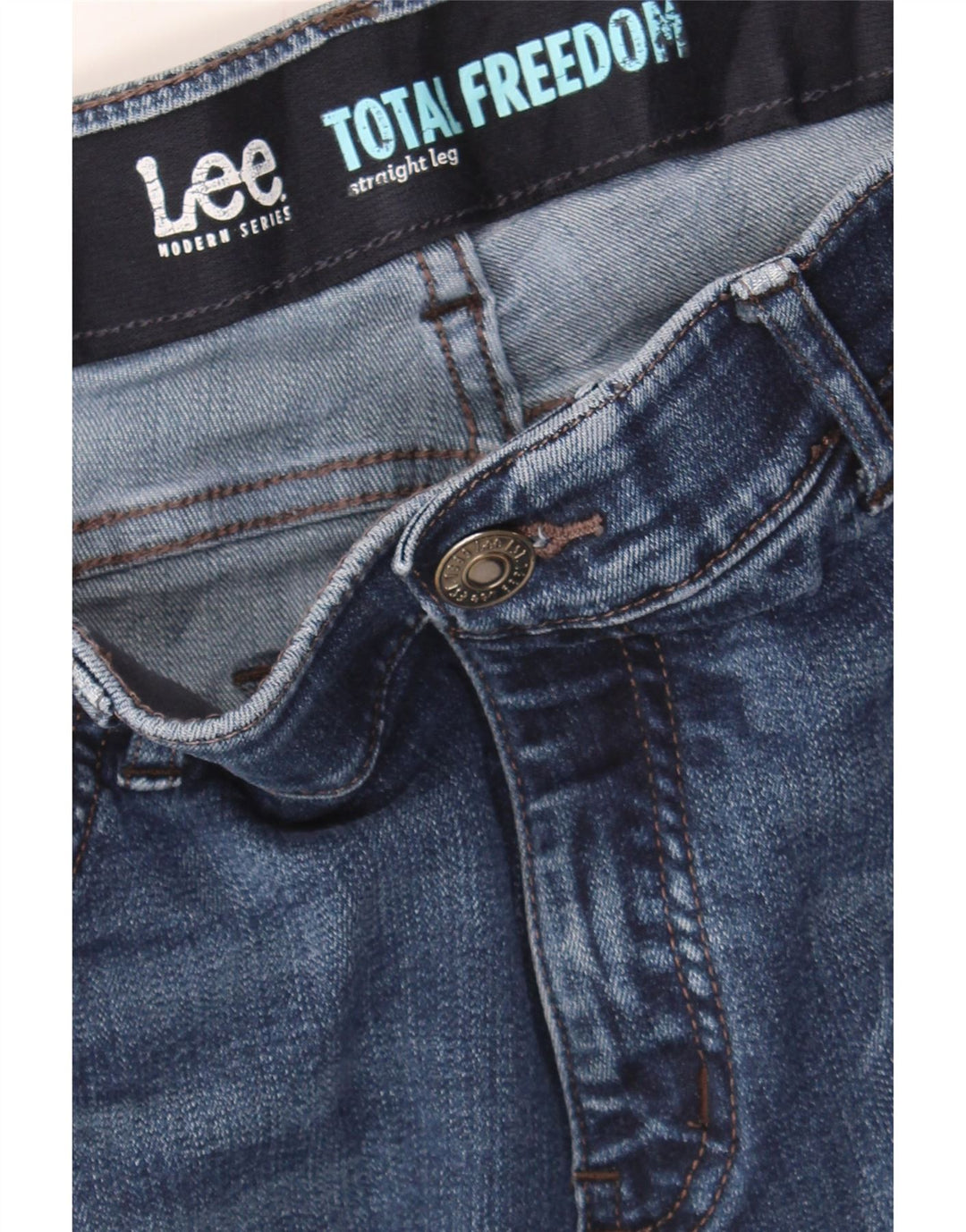 LEE Womens Total Freedom Straight Jeans W36 L27 Blue Vintage Lee and Second-Hand Lee from Messina Hembry 