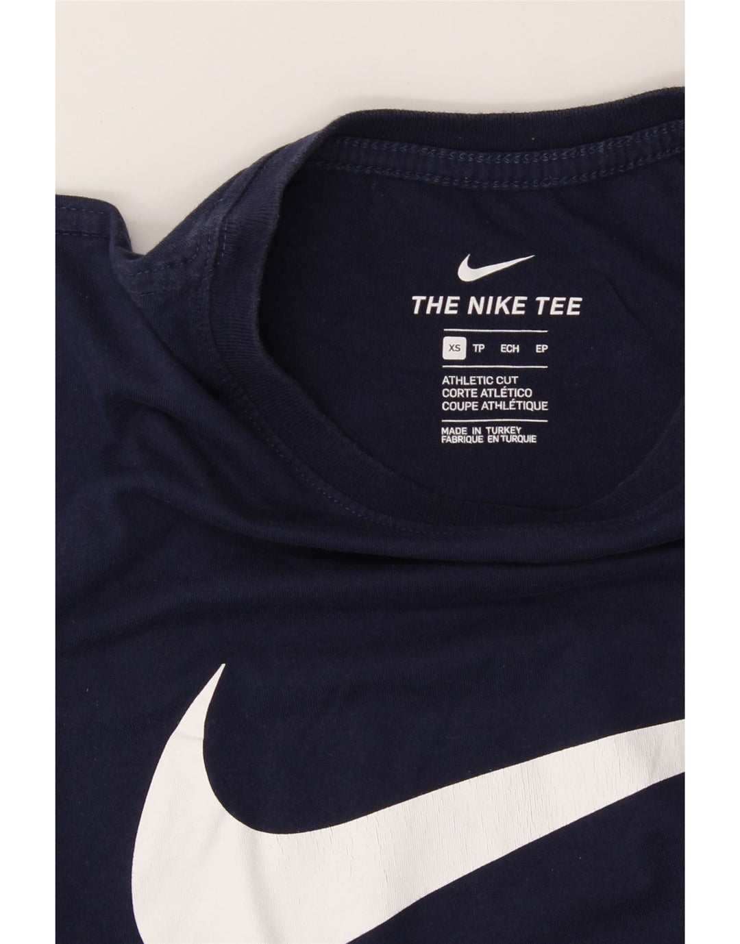NIKE Mens Athletic Cut Graphic T-Shirt Top XS Navy Blue Vintage Nike and Second-Hand Nike from Messina Hembry 