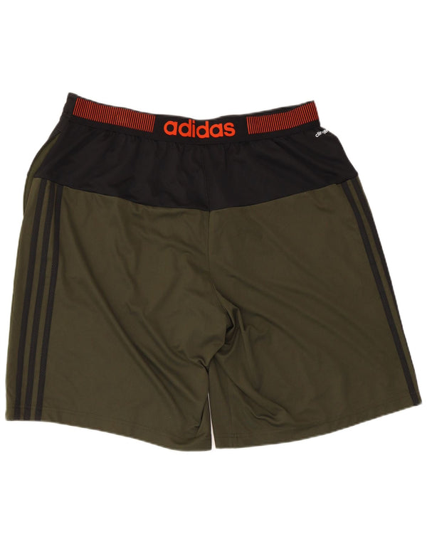 Adidas Herre grafiske sportsshorts XL Khaki Colourblock Polyester