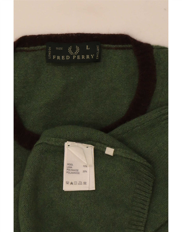 Fred Perry Herre trøje med rund hals, stor grøn uld