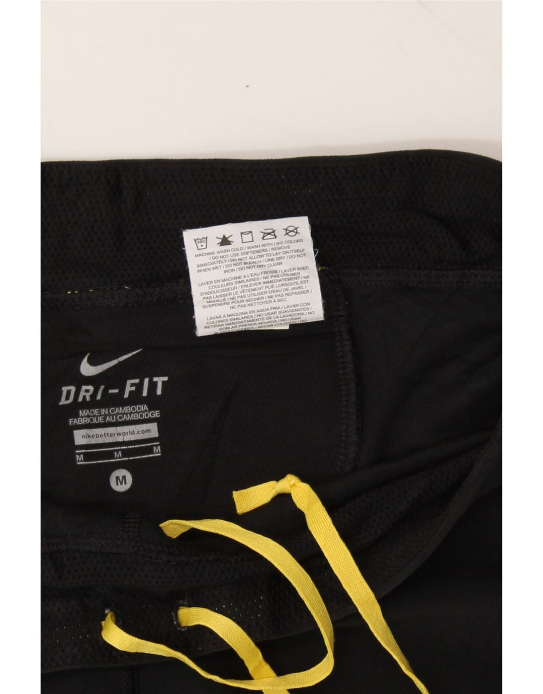 NIKE Womens Dri Fit Graphic Bermuda Sport Shorts UK 12 Medium Black Vintage Nike and Second-Hand Nike from Messina Hembry 