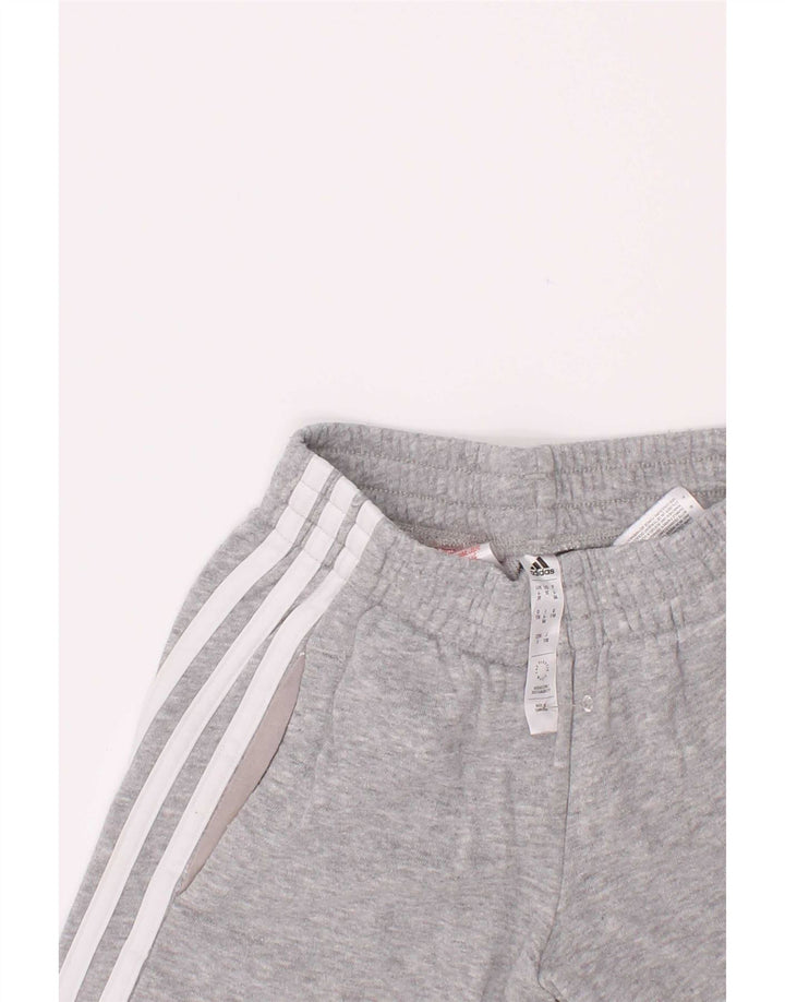 Adidas drengesportsshorts 4-5 år Grå flækket bomuld